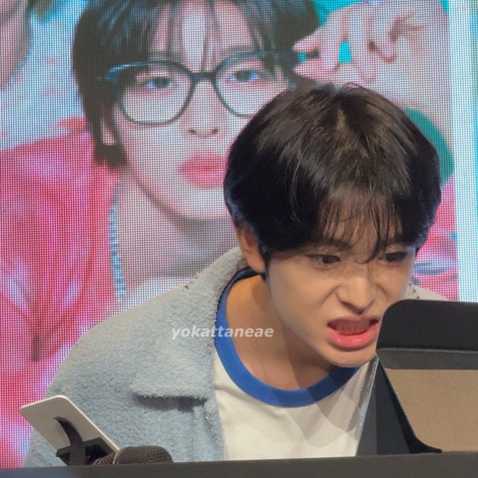 다크네코 tweet media