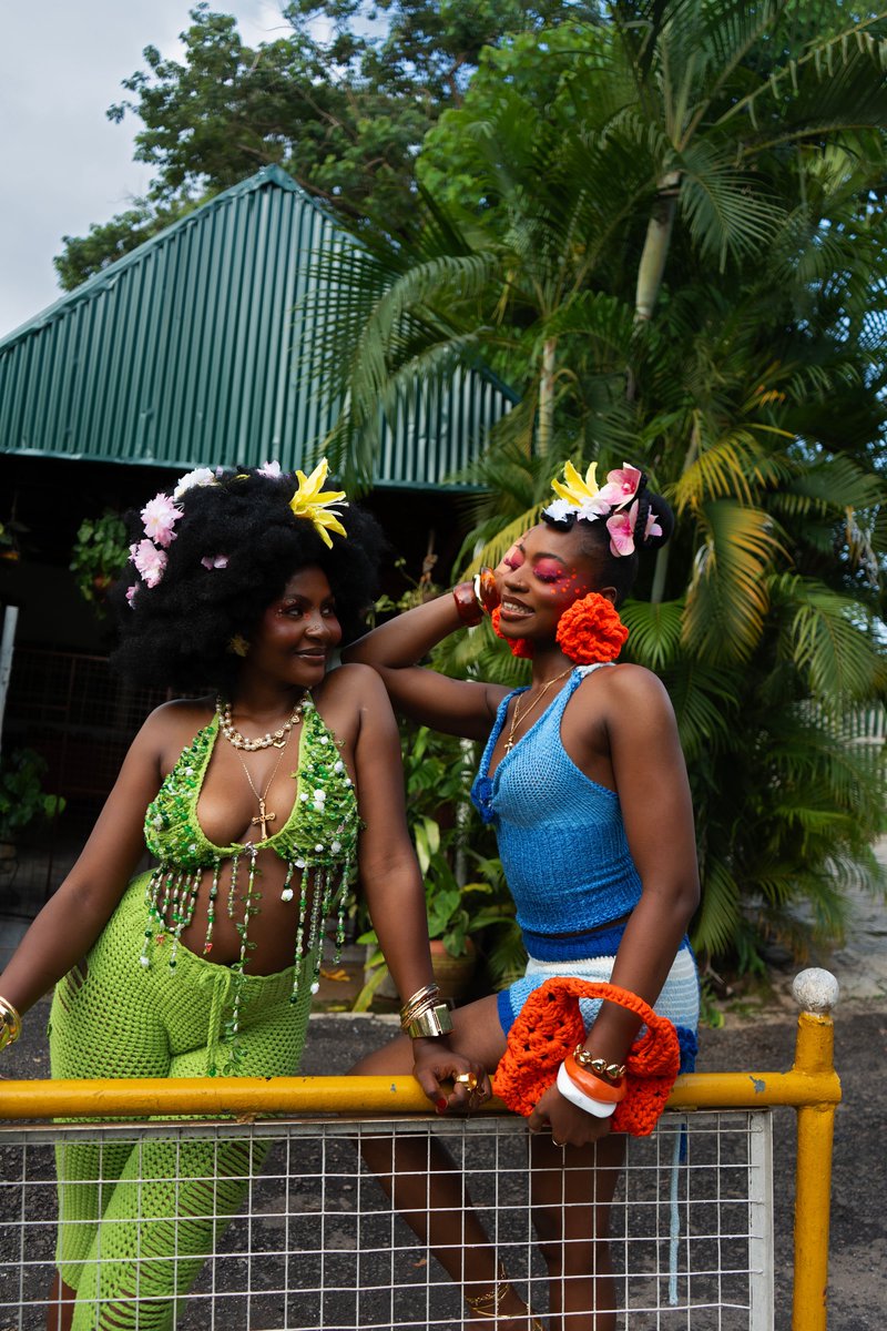 Art to Wear🧶 tweet media