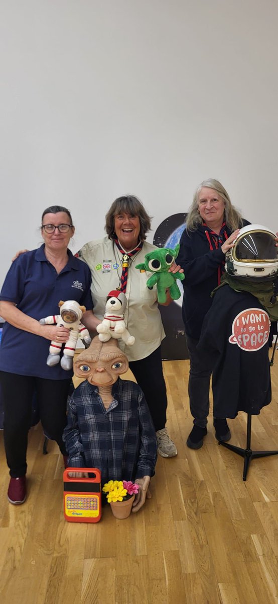 I want to go to space tweet media