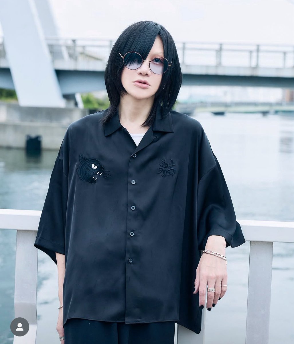 alt_kookv's tweet photo. @JINS_PR 
カラーレンズについて相談させていただきたいです！この色をJINSさんで表現したい場合、どのカラーレンズがおすすめでしょうか。 https://t.co/P8VXBEKNcv