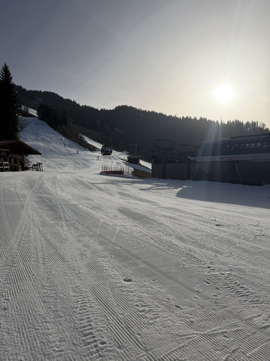 Tobias Enke tweet media