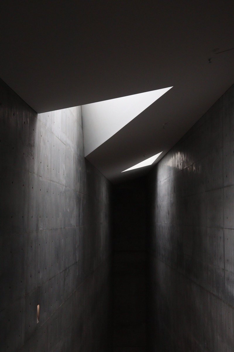 kwonep_'s tweet photo. 次は倉敷・直島旅行へ
(26.02.10-11)

安藤建築を通して、空間と光を体感する。

自らが望む建築の在り方を実現するために、
ディテールを注視するここ最近だったが、

空間の質感とボリュームに圧倒させられた1日だった。 https://t.co/gwrSUIszS0