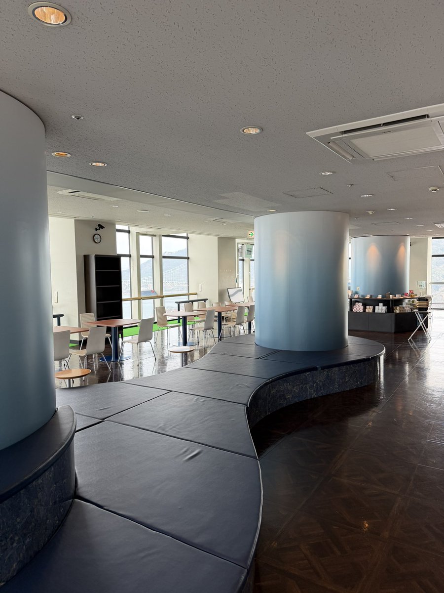 3/7 "門司港レトロ展望室" はリニューアルされました✨
もちろん施設内で当店 "グランダジュールレトロ" のドリンク🥤やケーキ🍰 をお楽しみいただけます
ぜひ新しい展望室へ 💁‍♀️

#門司港レトロ展望室 
#グランダジュールレトロ 
#門司港