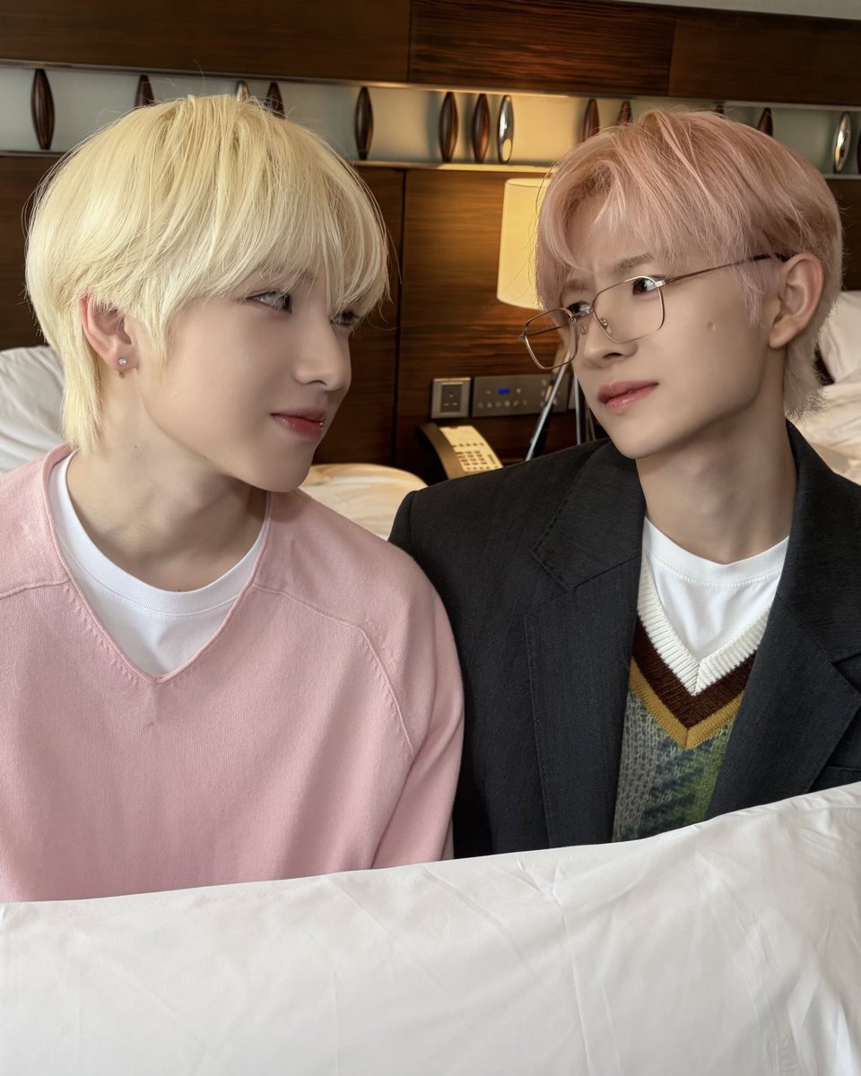 💛🩷💛🩷💛🩷