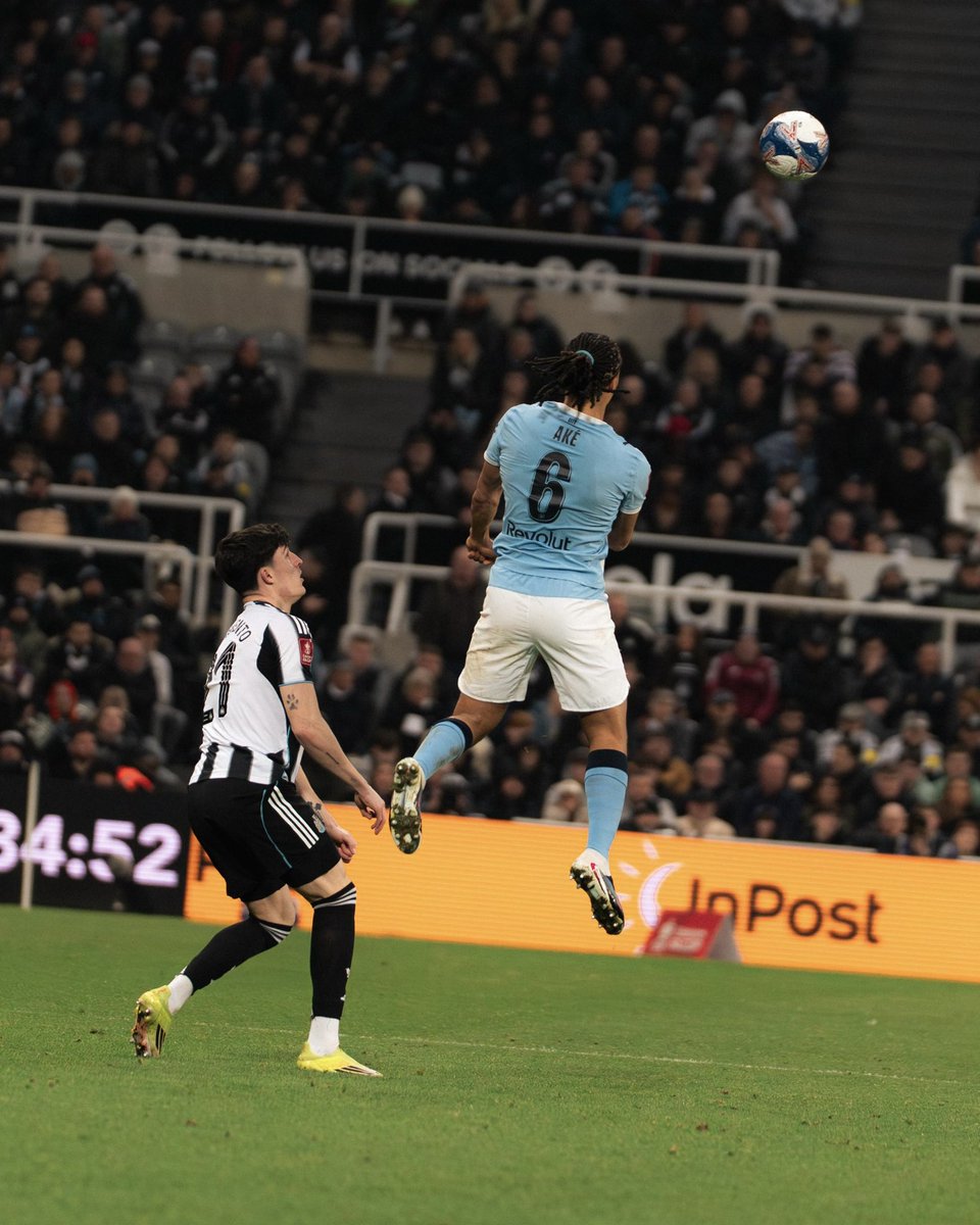 Nathan Aké tweet media