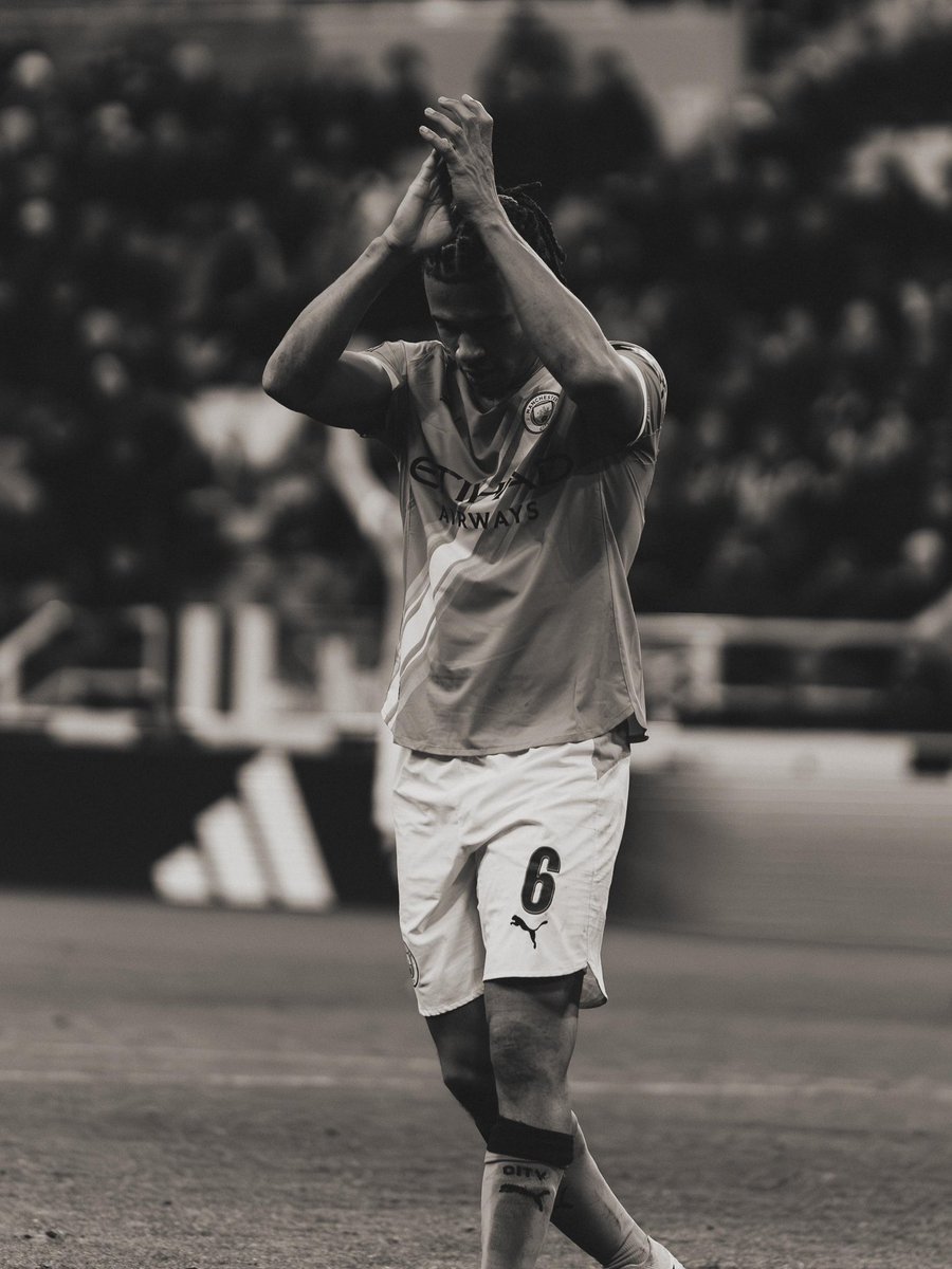 Nathan Aké tweet media