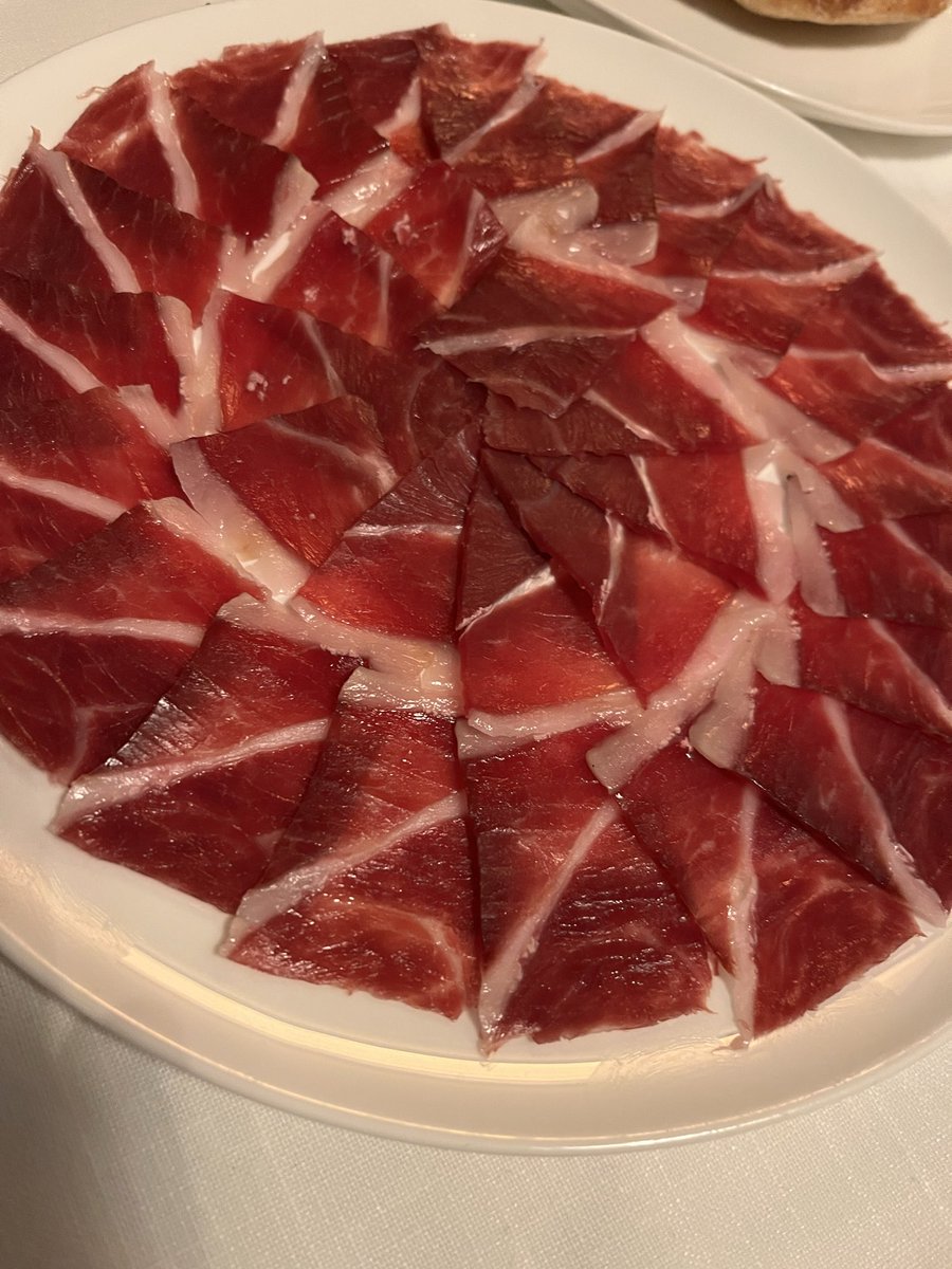 Hector Angulo tweet media