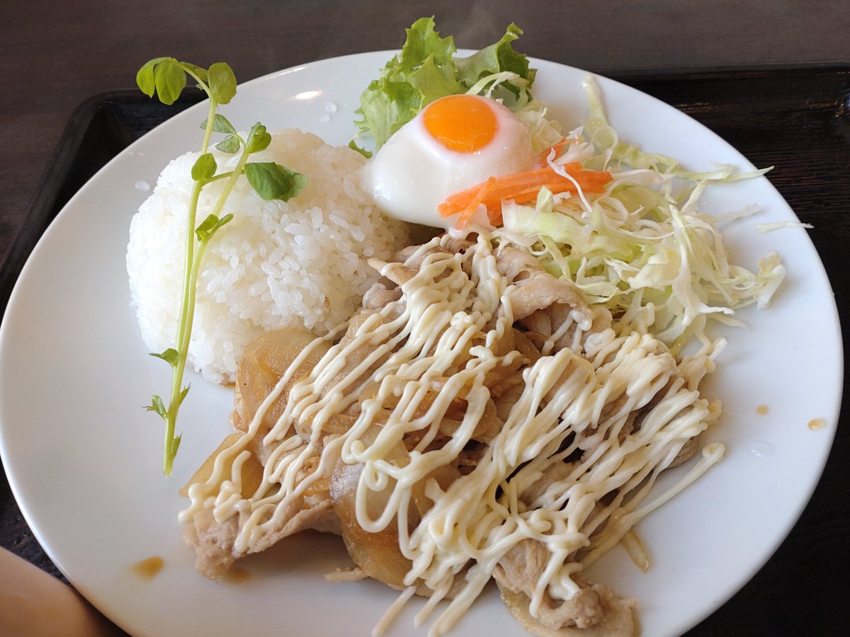 Toshi3F's tweet photo. いつも見てはいるけど、入ってなかったお店。会津坂下の磯舟食堂さん。
ブタマヨプレートです。
おいしいけど、マヨはなくてもいいかも😅 https://t.co/7eplFDCTij