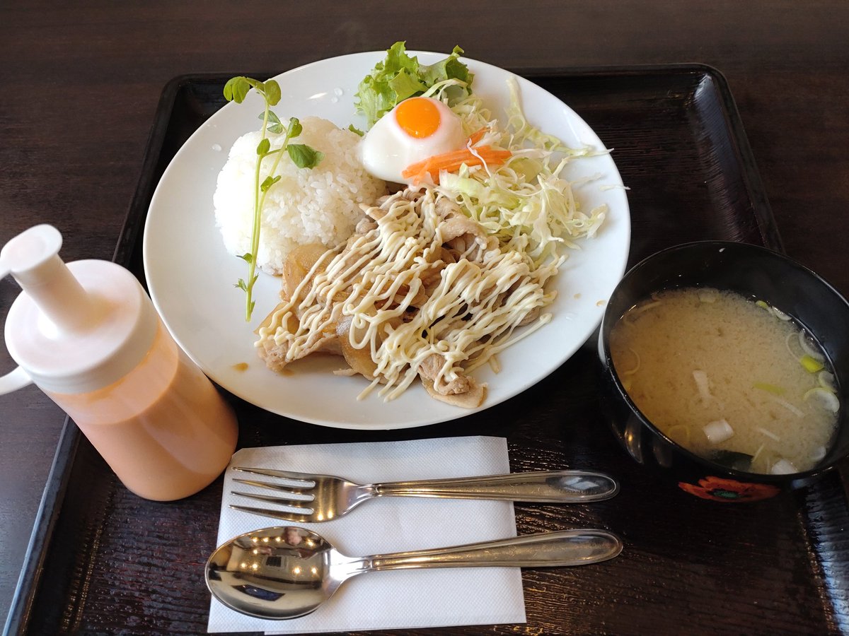 Toshi3F's tweet photo. いつも見てはいるけど、入ってなかったお店。会津坂下の磯舟食堂さん。
ブタマヨプレートです。
おいしいけど、マヨはなくてもいいかも😅 https://t.co/7eplFDCTij