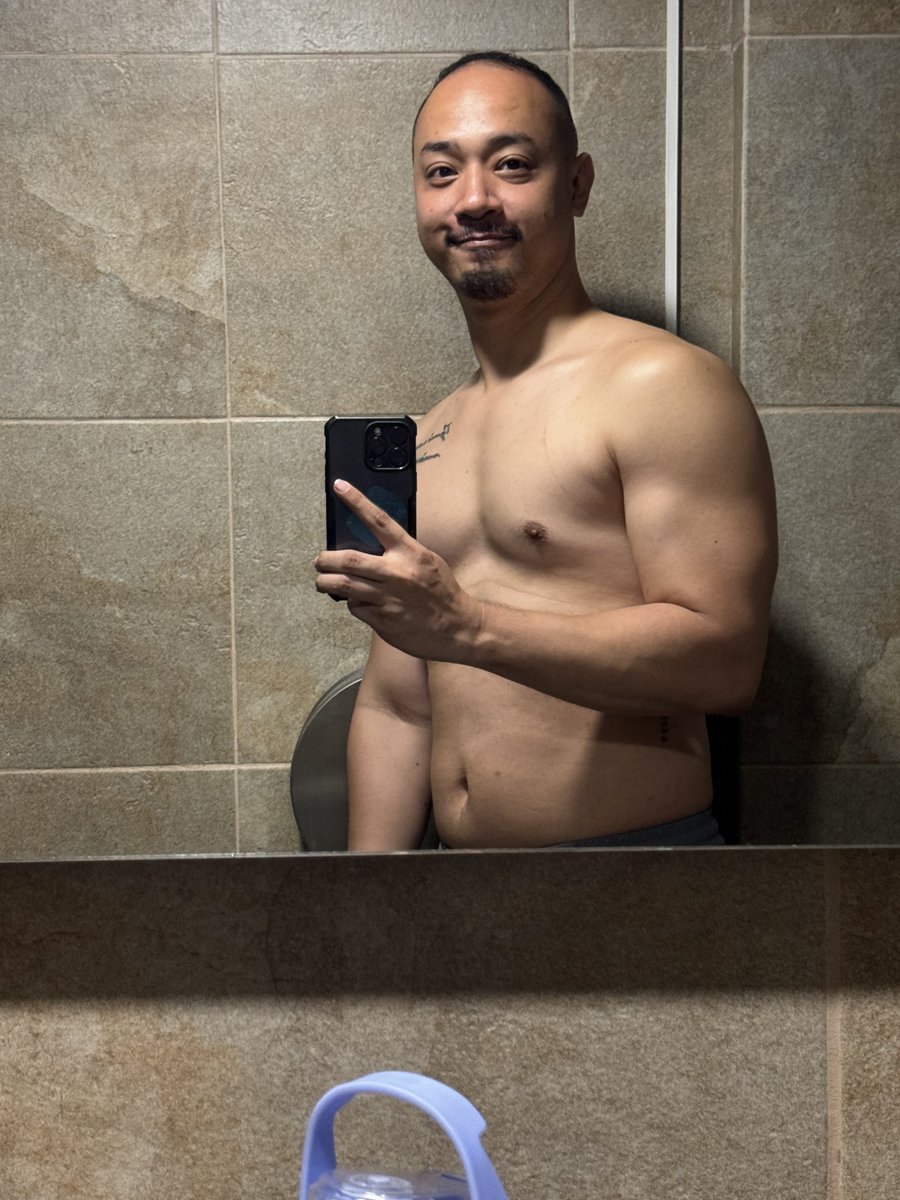 CharlesAames tweet media