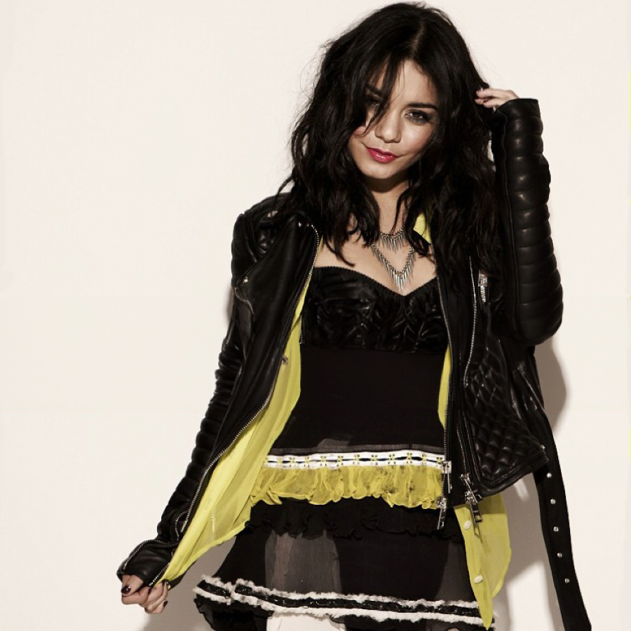 Vanessa Hudgens Archive tweet media