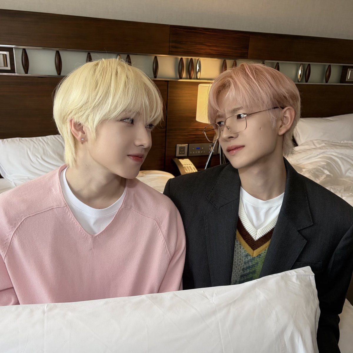 우닷 tweet media