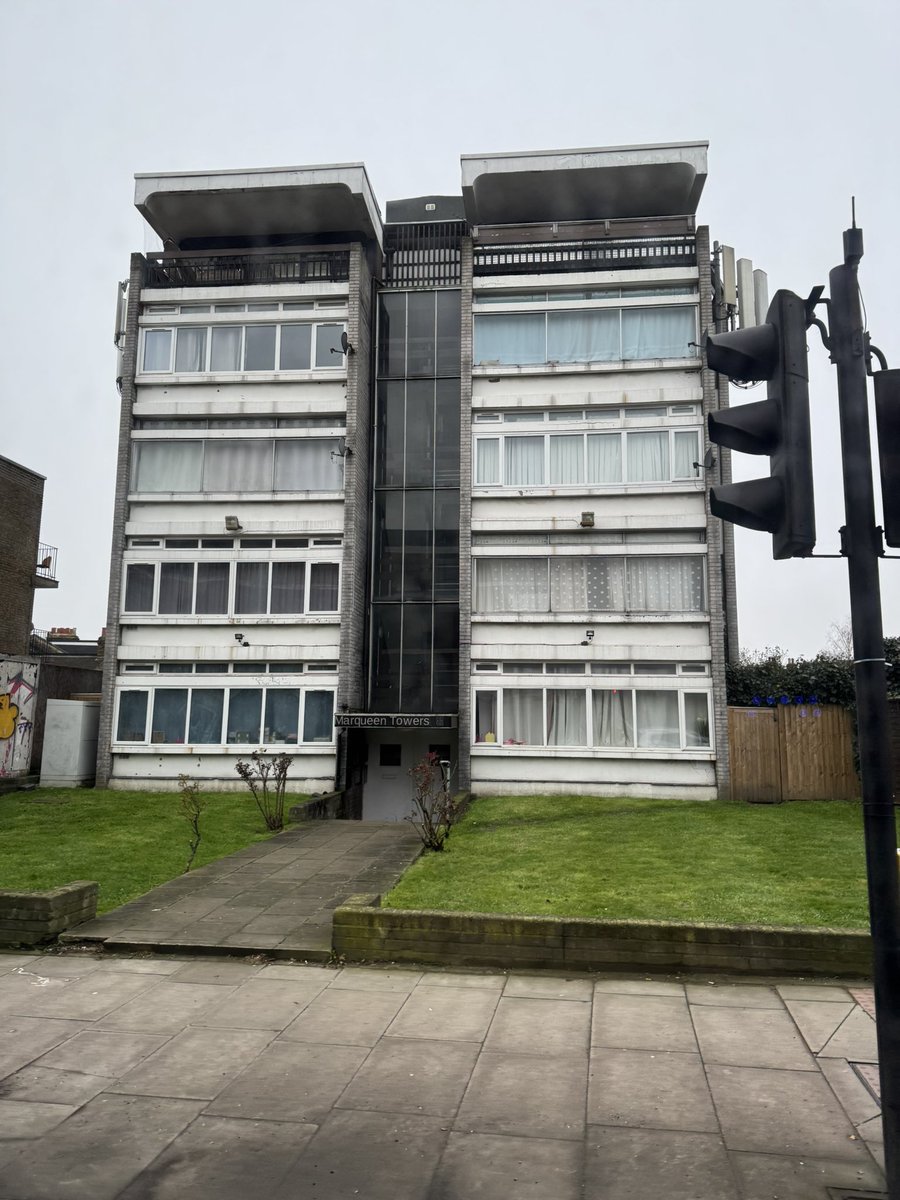 Sleaford Mods tweet media