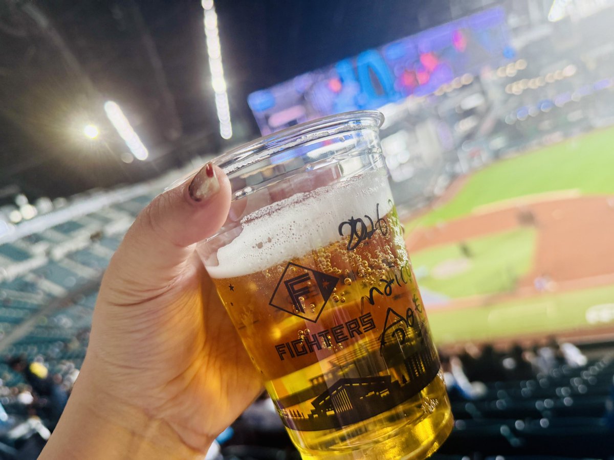 mercimaico's tweet photo. ジェッシーサヨナラホームランでたまらん＼はむほー！／会いたかったヒョロワさんにも会えてハッピネス！！！ https://t.co/mLvduLsbgt