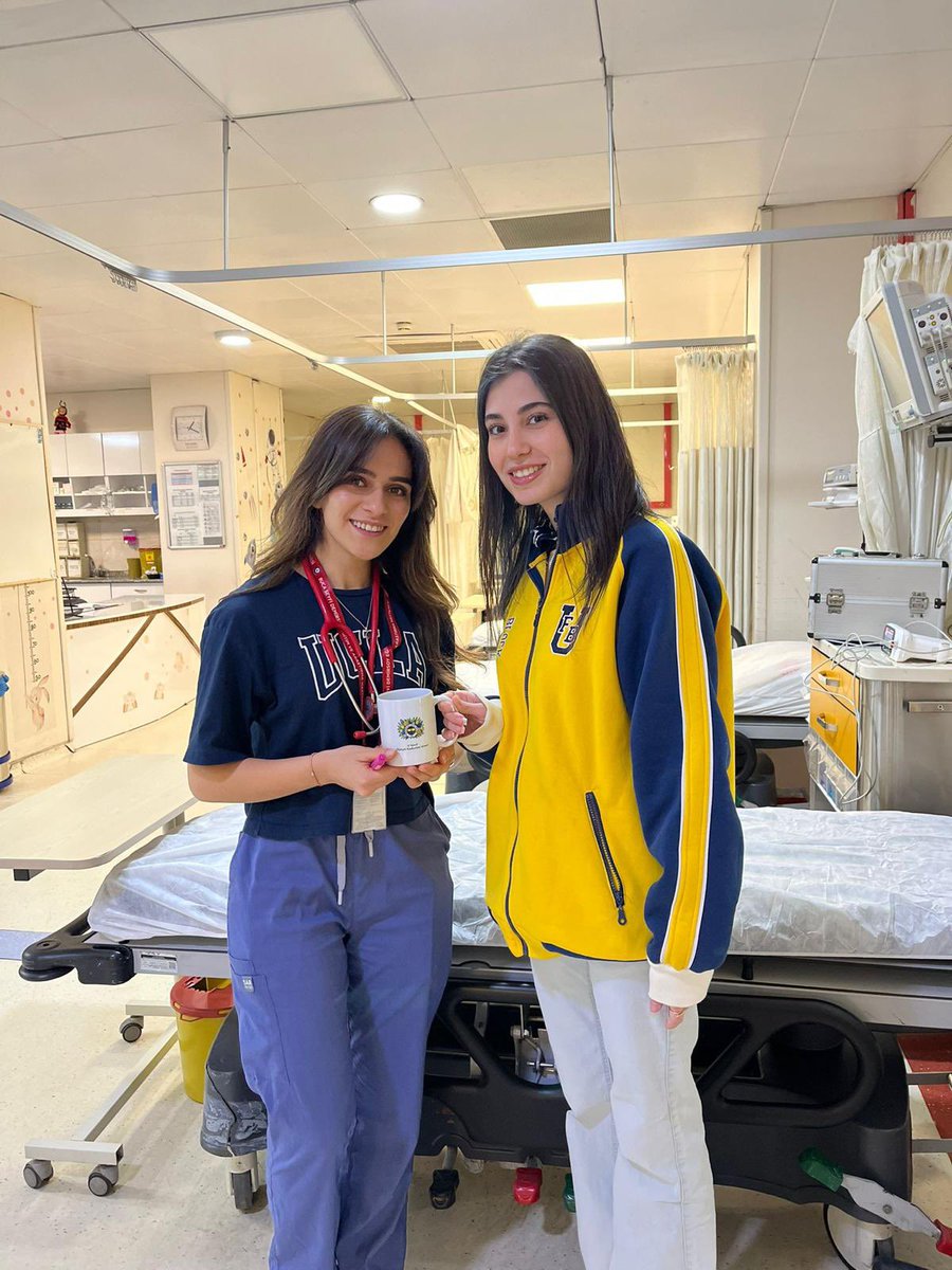 UFBDokuzEylul's tweet photo. 1907 ÜNİFEB Dokuz Eylül Üniversitesi örgütlenmesi olarak 8 Mart Dünya Emekçi Kadınlar Günü’nde Buca Kadın Doğum ve Çocuk Hastalıkları Hastanesini ziyaret ettik. Tüm emekçi kadınların 8 Mart Dünya Emekçi Kadınlar Günü Kutlu Olsun! https://t.co/XkONlZ77a8