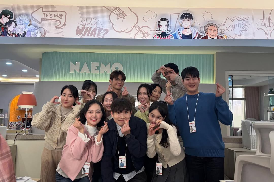 bfriendondemand's tweet photo. [📸] jinijini_lee instagram

“Naemo staff 💝 . . .”

#월간남친 #이진 #서인국 #조정원 #류아벨 #한가을 #박지호 #곽찬우 #BoyfriendOnDemand #LeeJin #SeoInguk #ChoJeongwon #RyuAbel #HanGaeul #ParkJiho #KwakChanwoo https://t.co/FowPp2sQxz