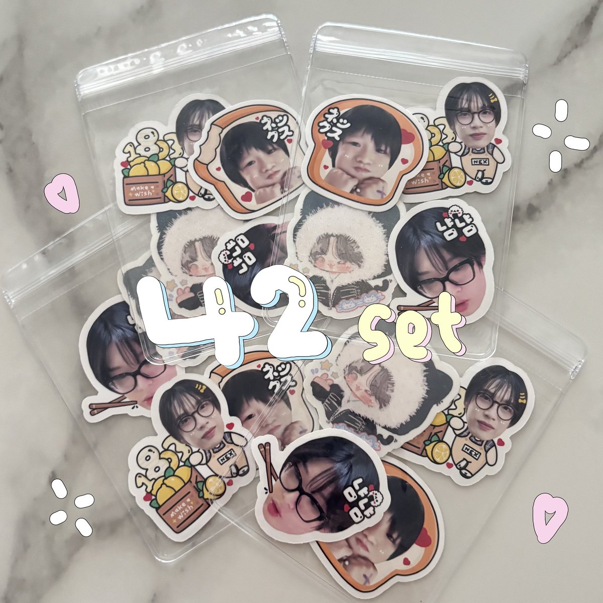 blueming4ever's tweet photo. ꒰ giveaway for #BornToShine21stNEX 🍋꒱

#NEXnattakit  only 42 set 🐈‍⬛

keyring only for no. 18 &amp; 03 + 19 &amp; 42

⏰ date/time : TBA
📍location : Sanset Cafe

ᵎ pls rt &amp; show this post ᵎ https://t.co/eLlO4t9APm