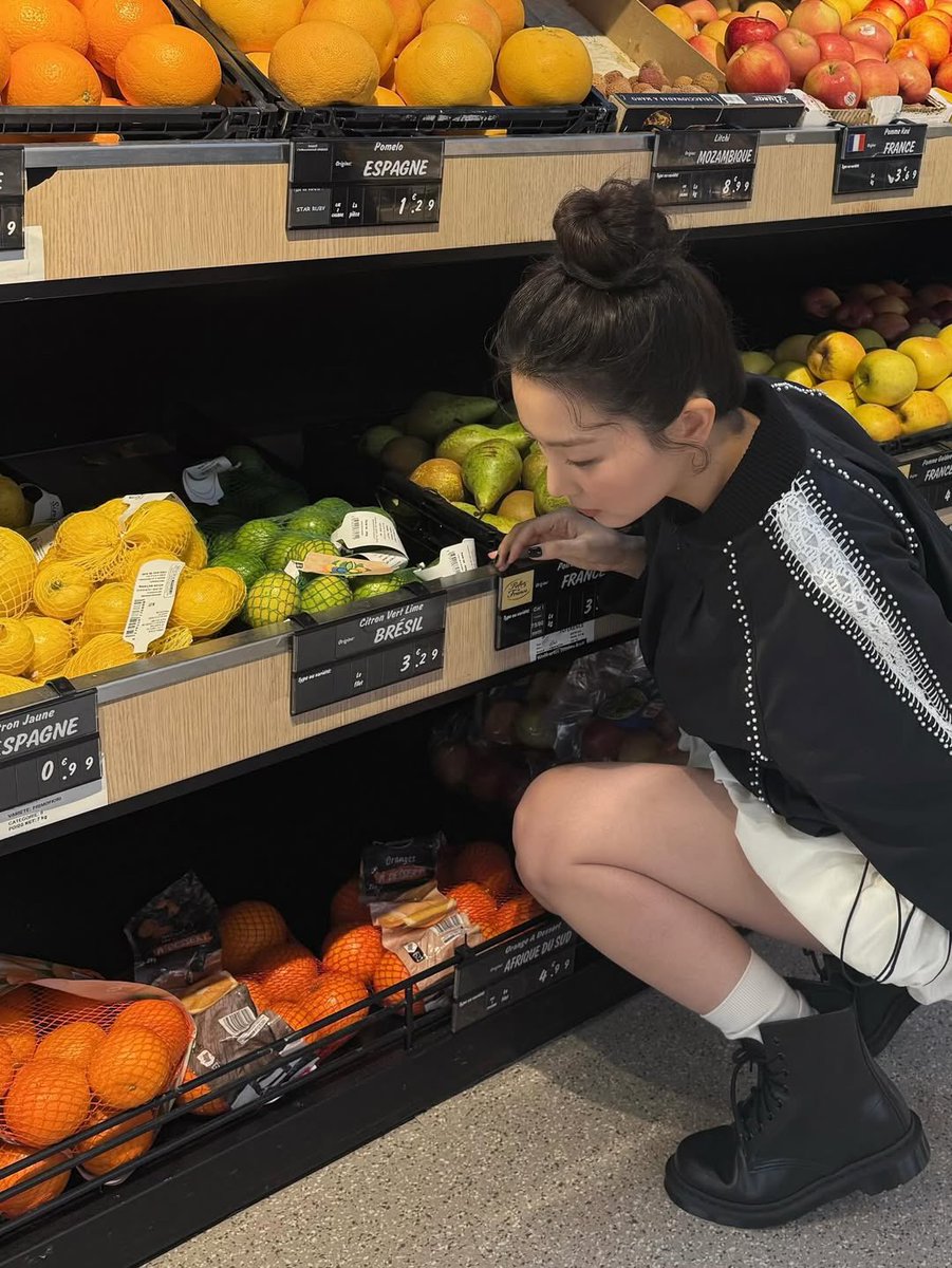 seulgi pics tweet media