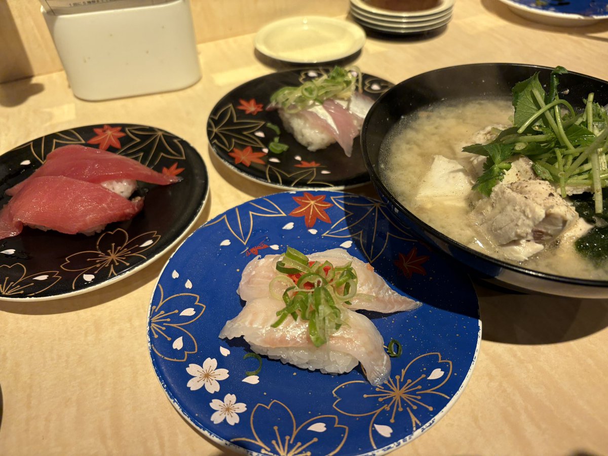 basedow_201807's tweet photo. 淡路島はグルメも最高！
大阪から近いし最高！！✨ https://t.co/UxJrlhvwcL