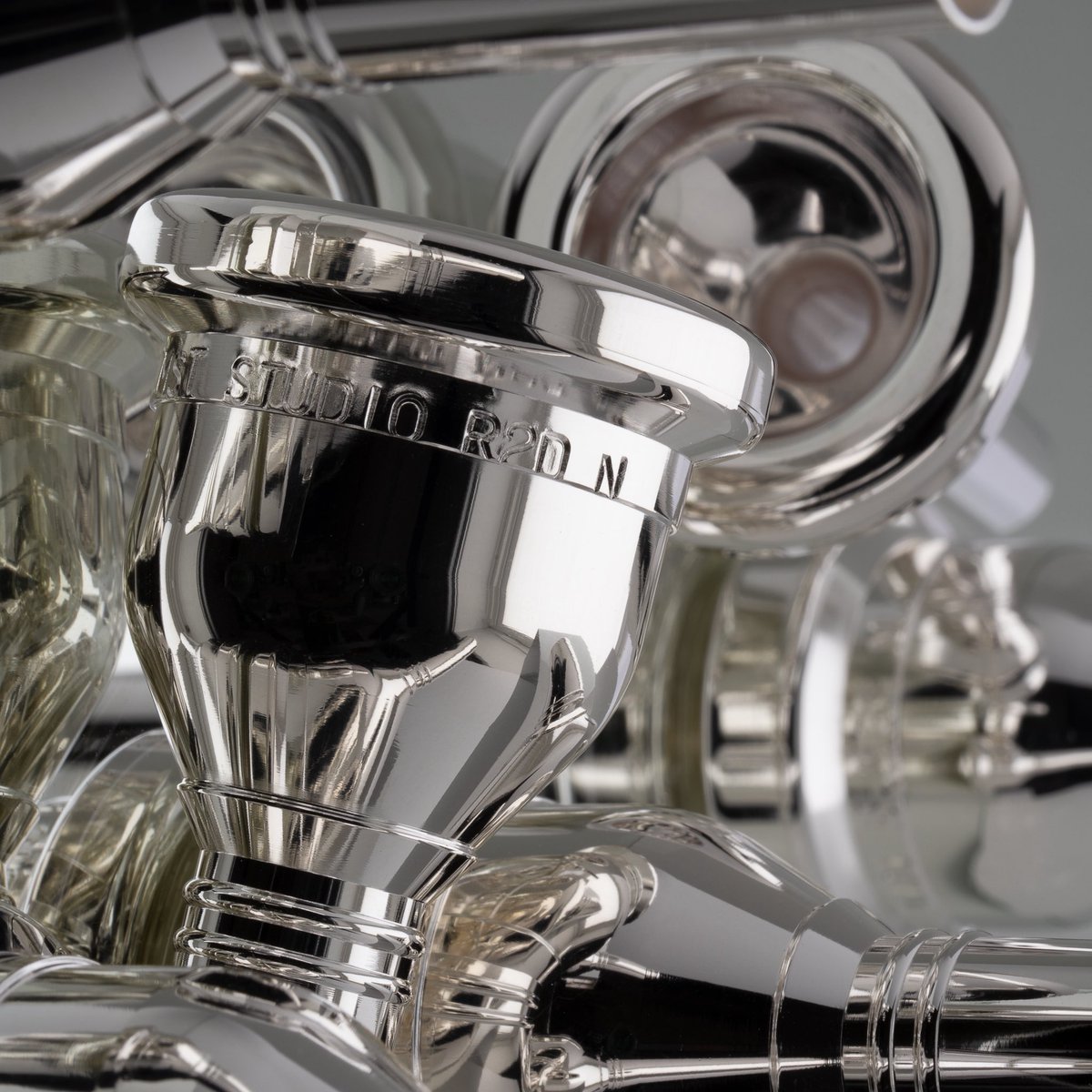 SlidingCafe's tweet photo. MST STUDIO MOUTHPIECES
事業を正式に継承しました。
ドイツで生まれ、James R New によって製作されてきたこのブランド。
終了予定だったMSTを、MellowToneとして引き継ぎます。
消えるはずだった音は、ここから再び始まります。
https://t.co/OmVfMqJozp
#トロンボーン #マウスピース #mellowtone https://t.co/9vfTCArAIK