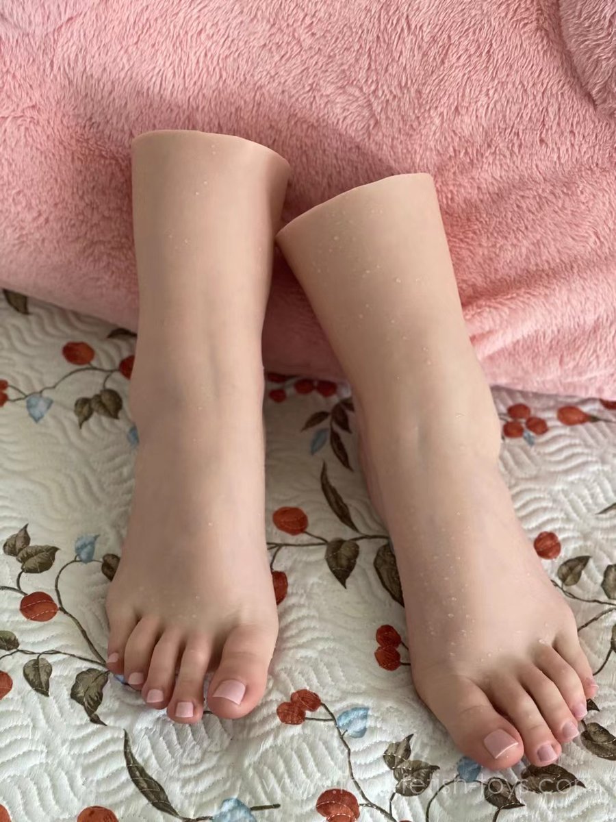 big feet, silicone life-size feet.