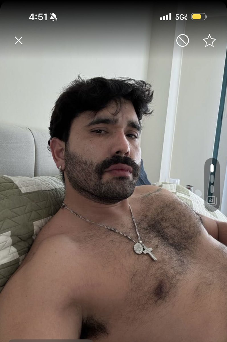 CNABlackBoy's tweet photo. I’m no stranger to being told no or not my type. But if it’s not your place and the host invites over it’s different. For you to make aggressive comments. “Not you” “only him” is simply rude as fuck. This is the problem I have within the gay community. Yes I’m showing faces. https://t.co/n4rzACGf5i