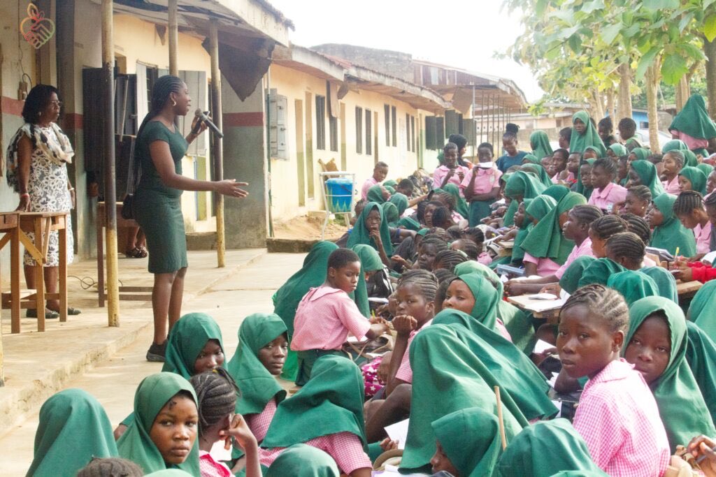 DevReporting tweet media