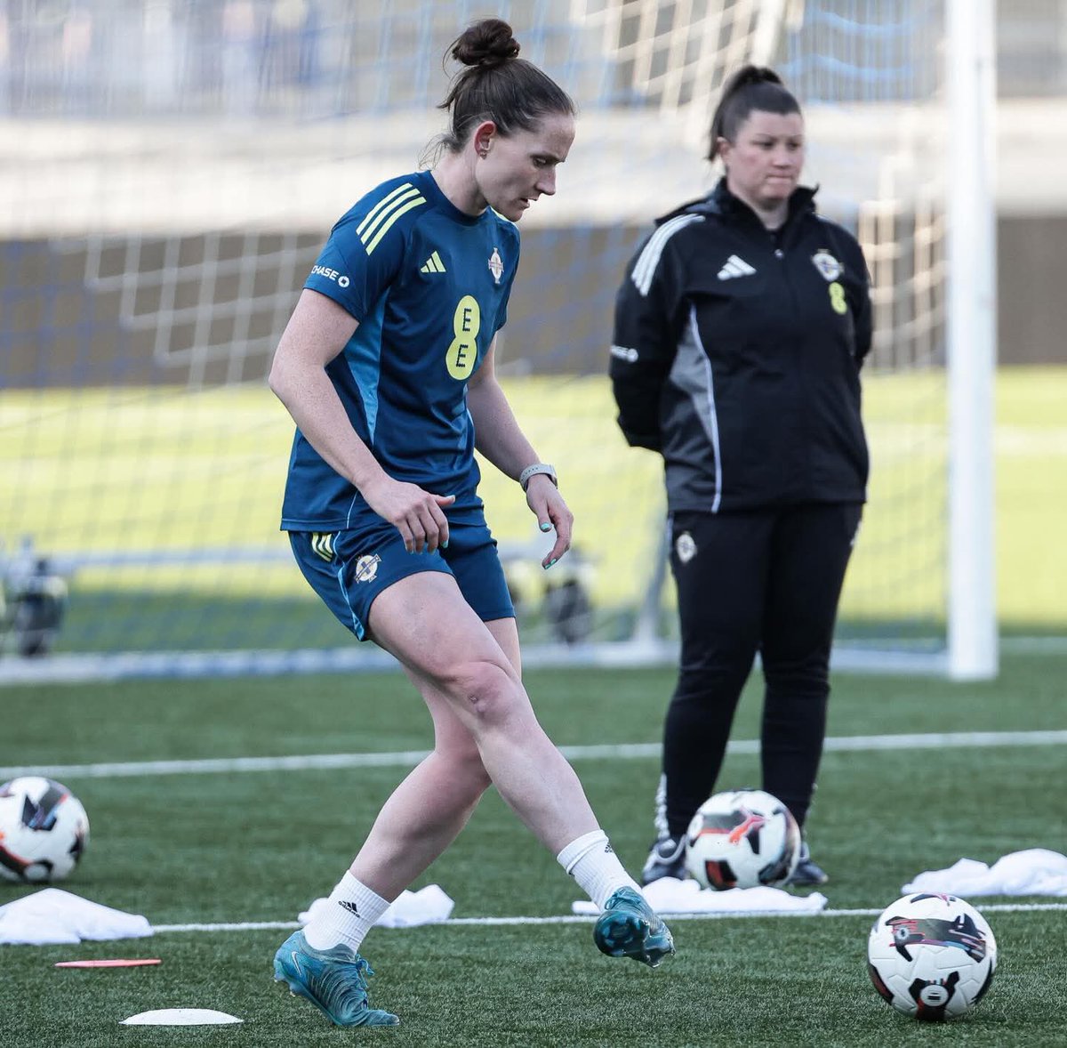 Laura Heffernan tweet media