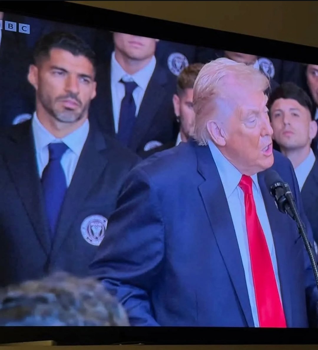 失業 Z๑n 𓃹 tweet media