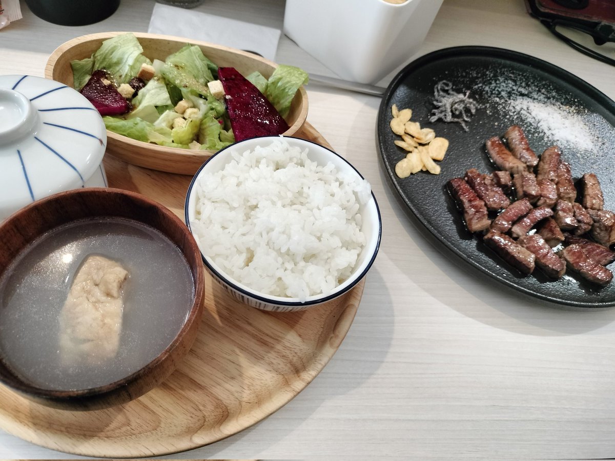 八咫鈴音 tweet media