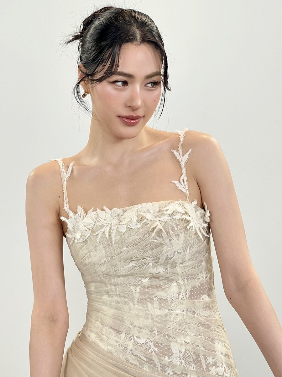 พิคนสวยพร้อมเจอทุกคนแล้วค่า 

SILCOT X LINGLING KWONG
#SpringLingSilcotShanghaiMeet
#หลิงหลิงคอง #LinglingKwong