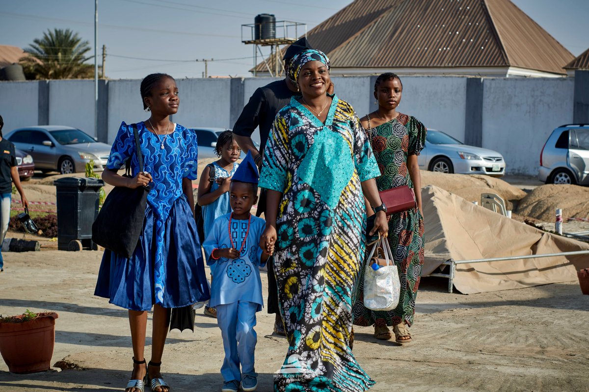 Hotrminna's tweet image. It's all about giving thanks to God this Sunday. In word, in worship, in praise, and in Style!
Join us to give thanks the Nigerian way!
#Thanksgiving
#SundayService
#hotrminna
#CulturalCelebration