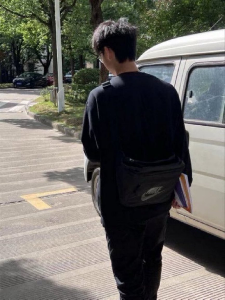 J_Alaning's tweet photo. cs2有一起玩的朋友么 https://t.co/VEGaNcaPbY