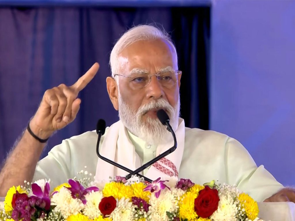 ani_digital's tweet photo. After 'AAPda' exit, Delhi witnessing rapid all-round development: PM Modi
Read @ANI Story I https://t.co/Cbu9bosGIn
#PMModi #AAPDA #AAP #DelhiDevelopment https://t.co/SD1PZ0EdLU