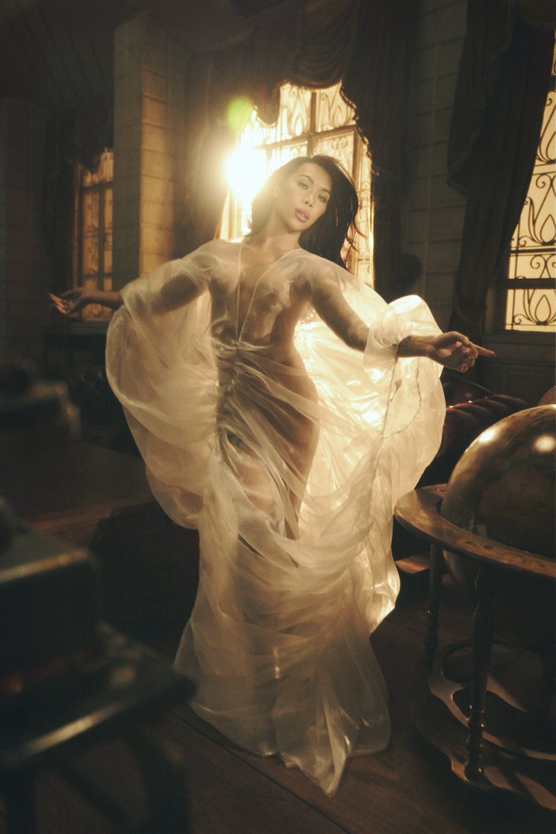 Marina Summers tweet media