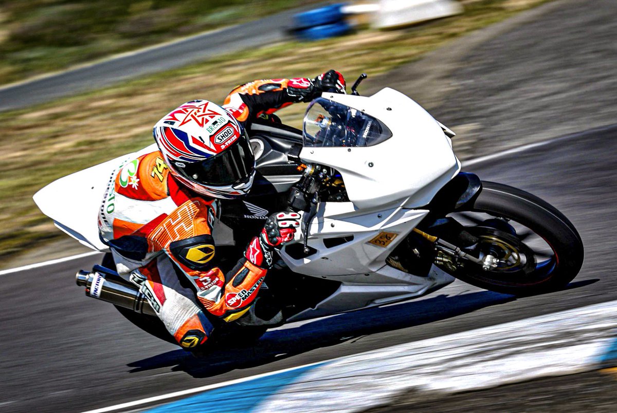 Riku_Matsushima's tweet photo. PushPush‼️💨
📍:#桶川スポーツランド
🏍:#CBR250RR
📸 @okazaki747
#MOTOBUM #BREASTO #桶スポ https://t.co/Db0osZSzvD