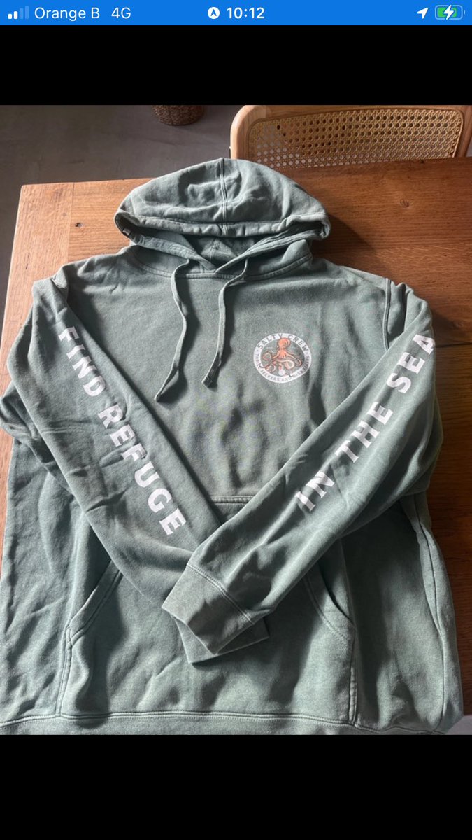 random_quickos tweet media