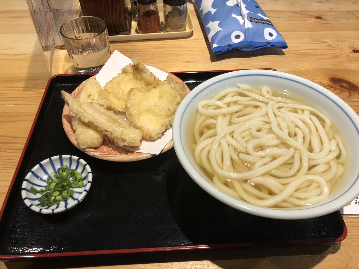 akibo33's tweet photo. お昼から、東広島ウインドアンサンブルさんの定期演奏会を聴きに、広大へ。

その前に近くの「あきばれ」さんでおうどん美味し😋

迫���のある演奏、楽しかった(≧∇≦)

 #ロードスター乗りと繋がろう2026春 
 #東広島ウインドアンサンブル https://t.co/vTaFGcj7z0
