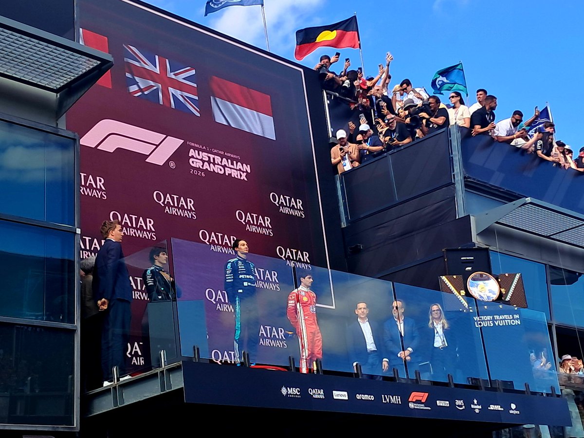 Italy in Melbourne tweet media