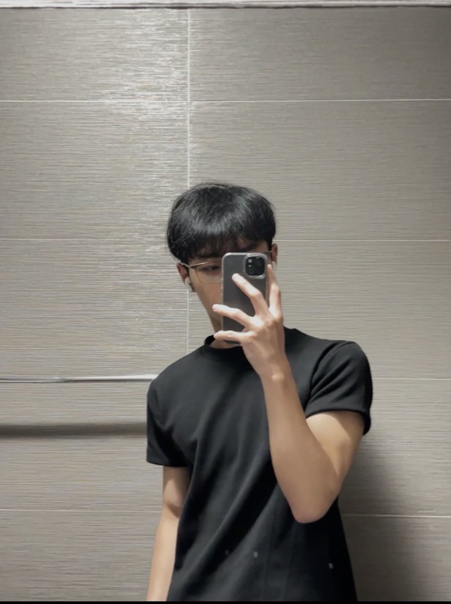 yichen100's tweet photo. 🔍💪 https://t.co/tIdwJLpg6S