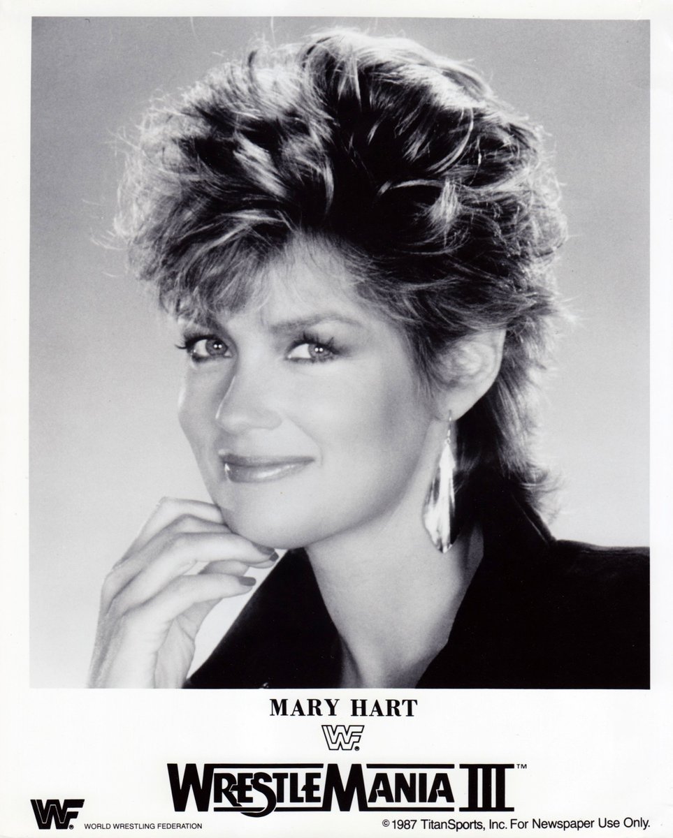WWFWrestling1's tweet photo. Publicity prints featuring two of the WrestleMania III guest stars, Aretha Franklin and Mary Hart. #WWF #WWE #WrestleMania #MaryHart #ArethaFranklin https://t.co/N3vB7BU2ml