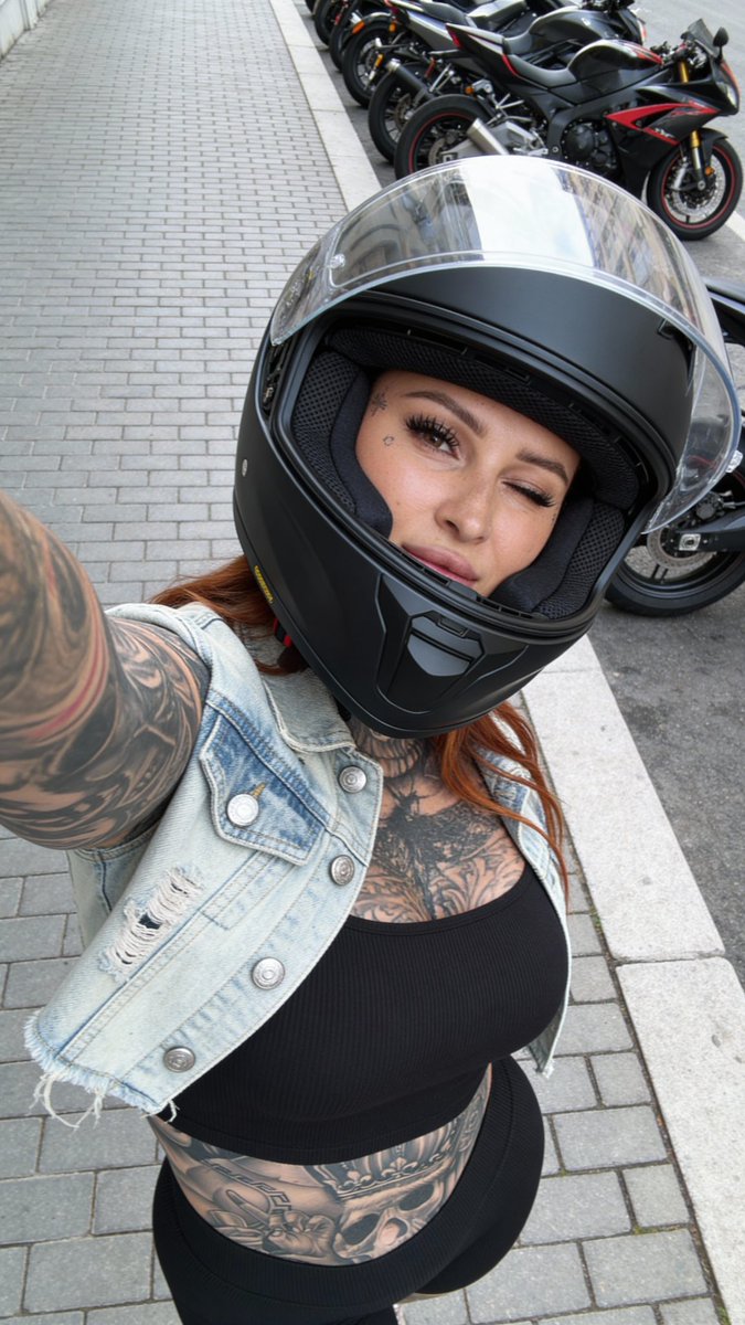 inked_lorena 🔥 tweet media