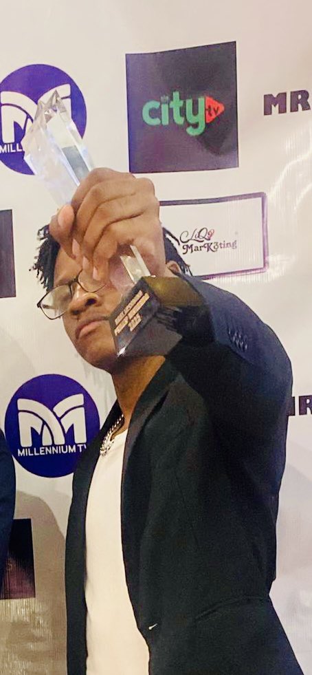 Award Winning “Unknown Rapper” tweet media