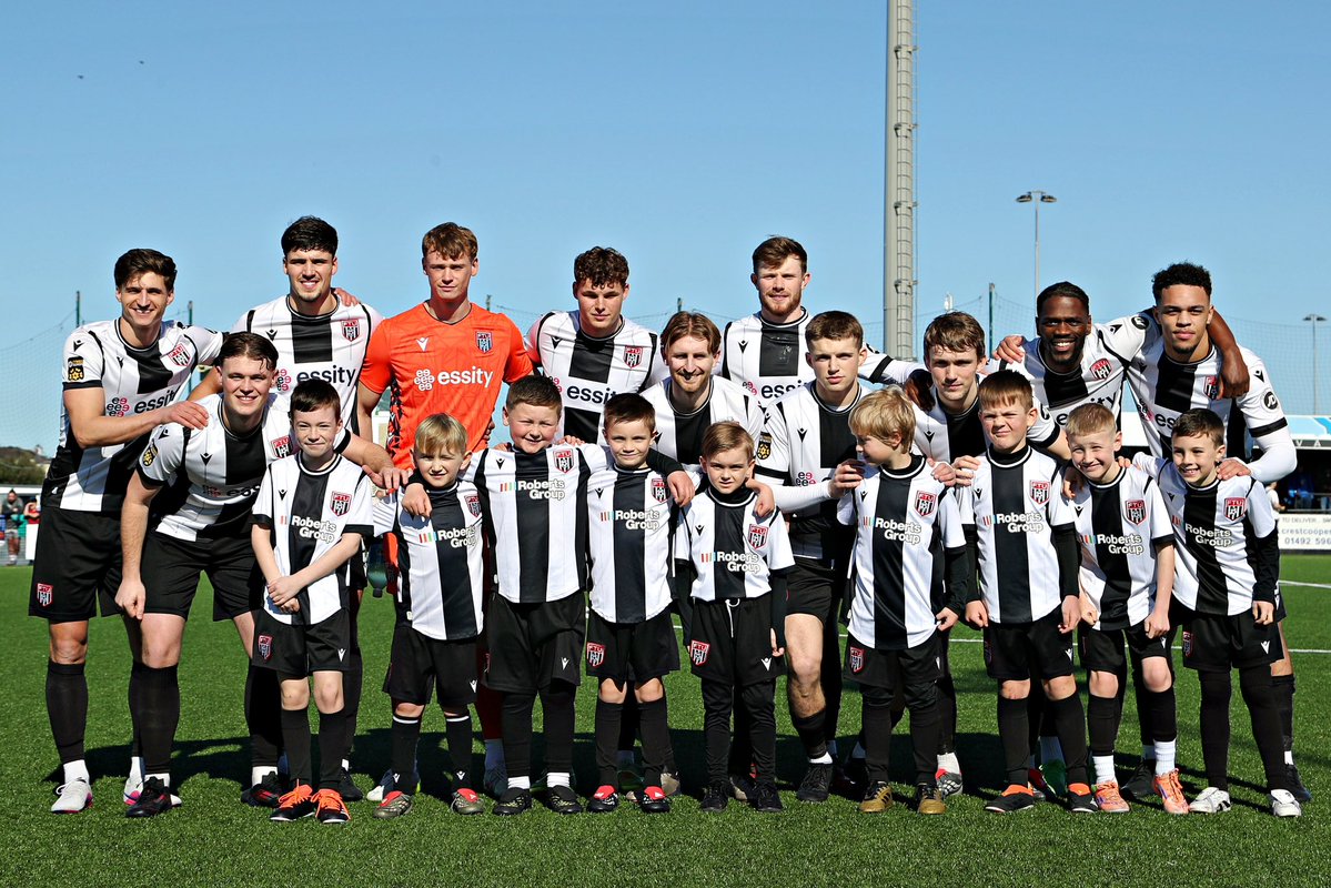 Eado (photo) tweet media