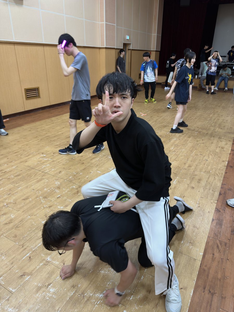 아에리 (エリ) tweet media