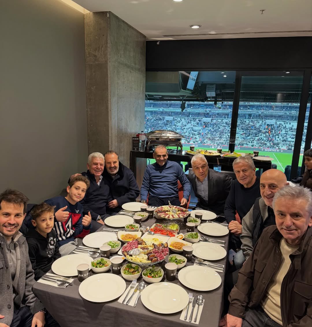 Burukista🧣 tweet media