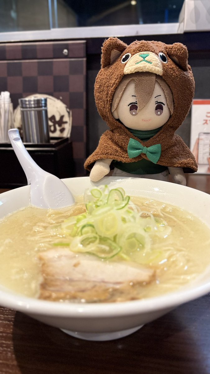 monjamodoki1412's tweet photo. おいしそー！

 #ぬいスター  #ぬいス  #寿嶺二  #ぬい撮り https://t.co/GCTxSuR2ch