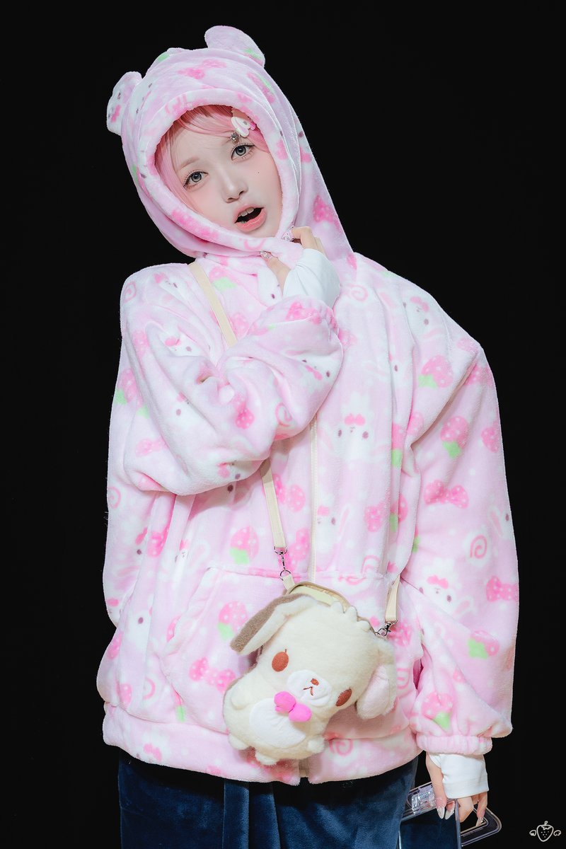 오핑크공주딸기🍓 tweet media