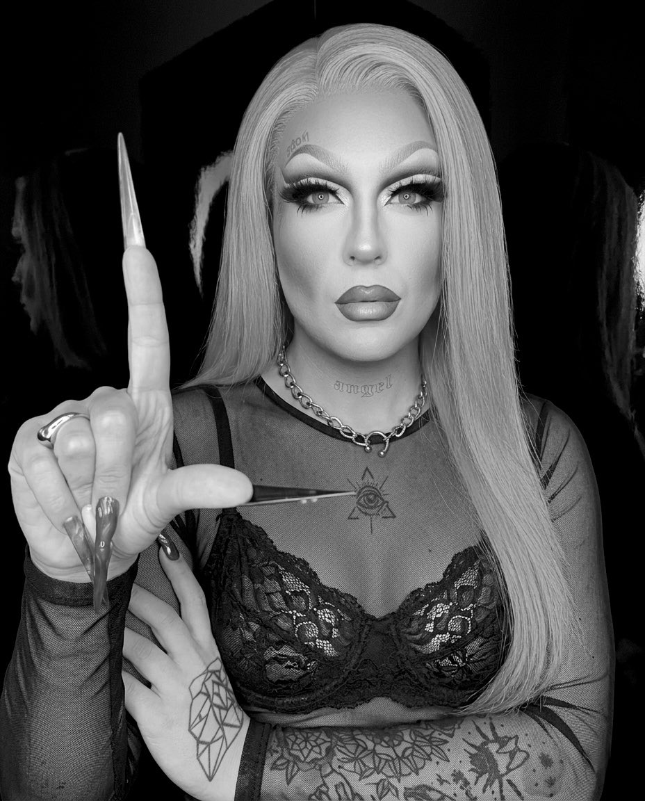 xoxosintra's tweet photo. Happy International Women’s Day, to me and all my fellow Dommes 😎
I expect „FLOWERS” sends and „You look HOT” sends. Chop chop.
https://t.co/evU8WVC3Bj
#findom #findomuk #goddess #findomme #humiliation #cashpig #sph #losersign https://t.co/YqVlyf0PHA