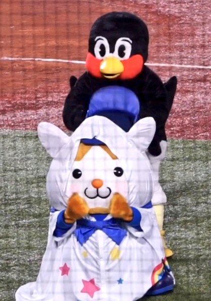 こうないえん。 tweet media